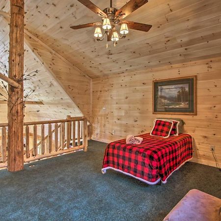 The Phoenix Cabin With Hot Tub In Gatlinburg! المظهر الخارجي الصورة