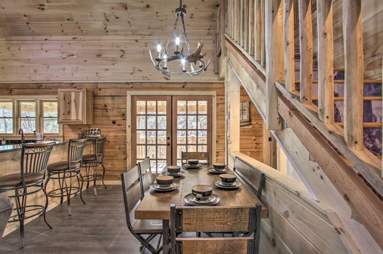 The Phoenix Cabin With Hot Tub In Gatlinburg! المظهر الخارجي الصورة