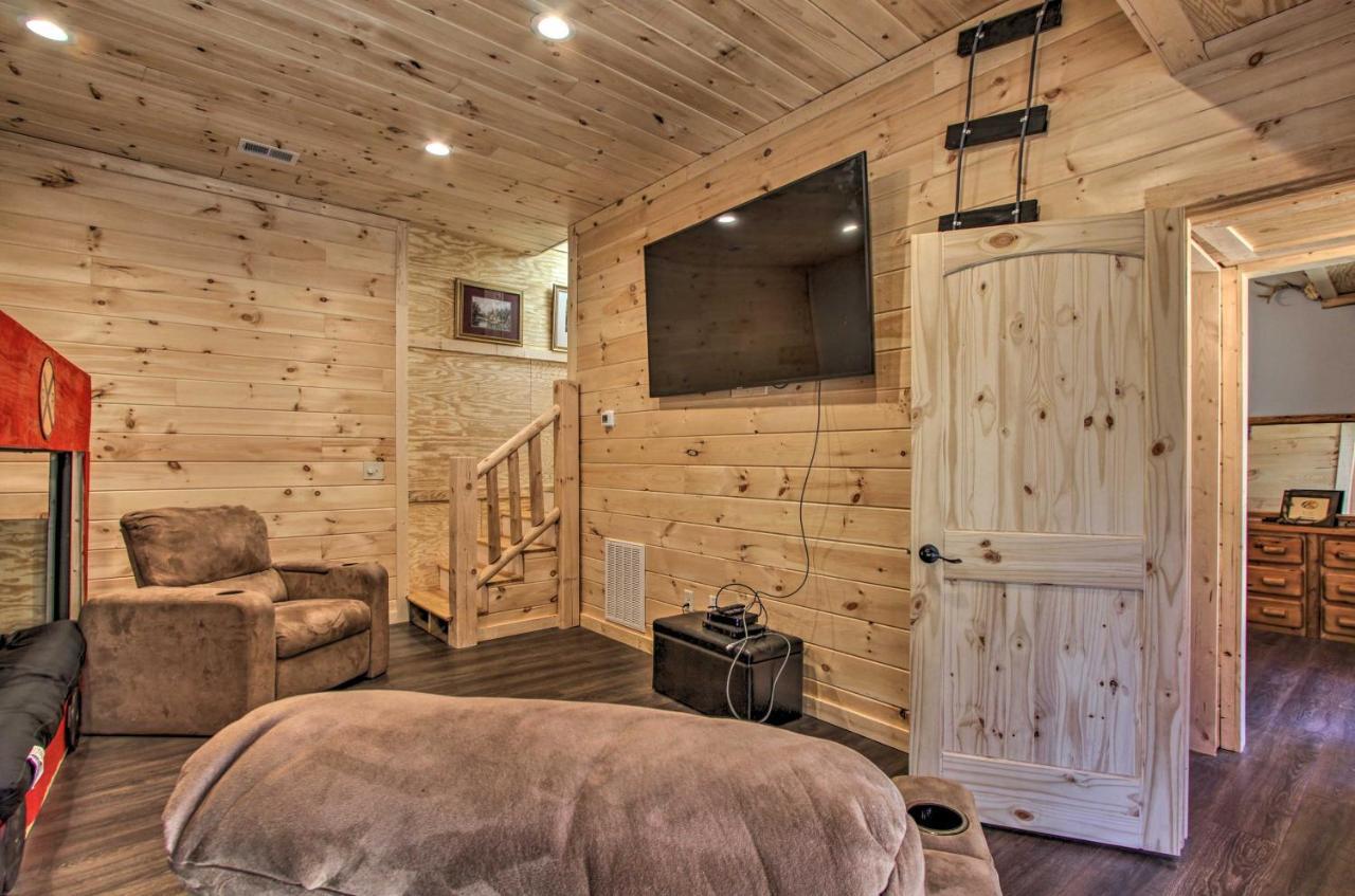 The Phoenix Cabin With Hot Tub In Gatlinburg! المظهر الخارجي الصورة